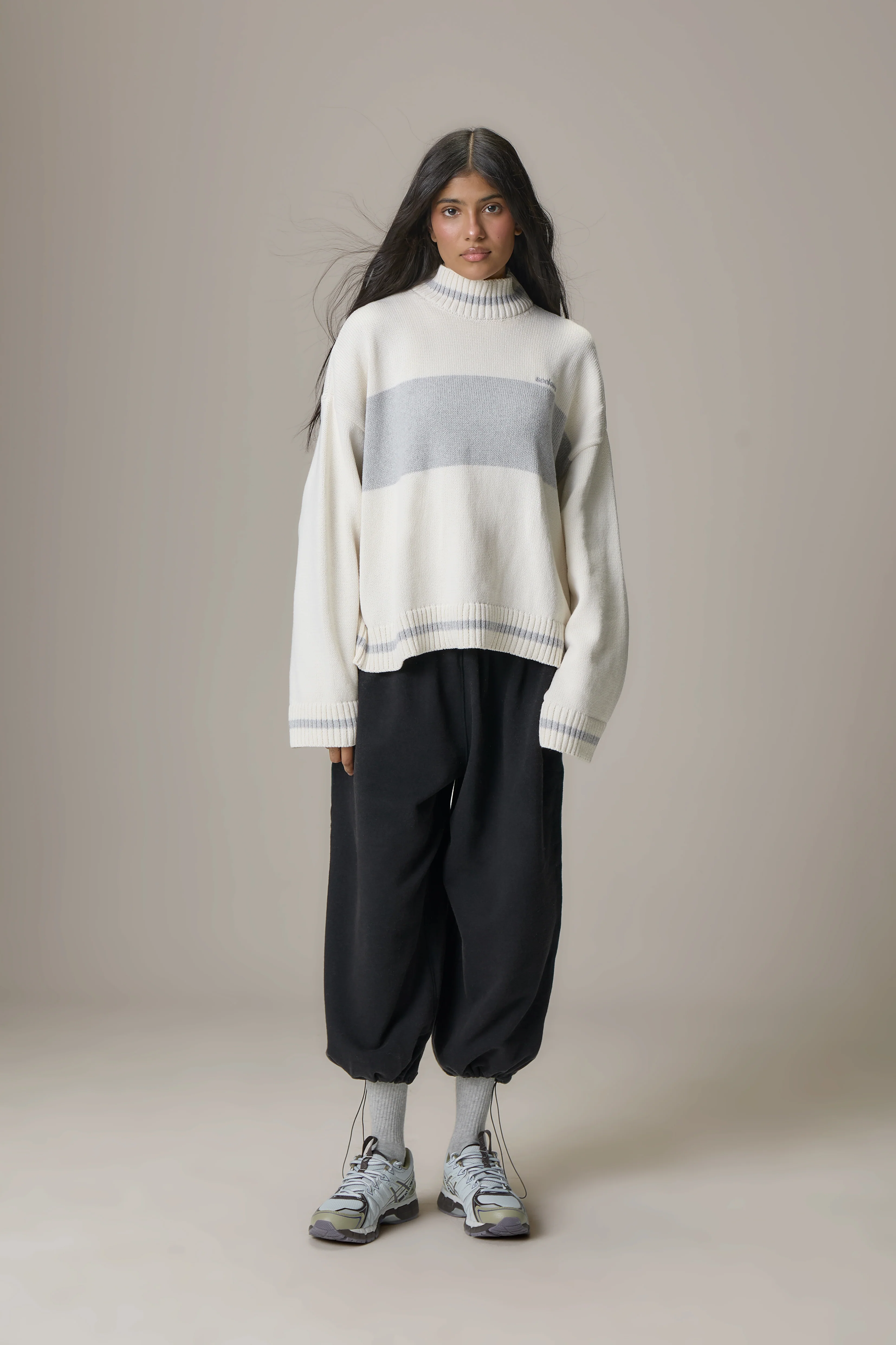 Bebe Roll Neck in Off White - Image 3