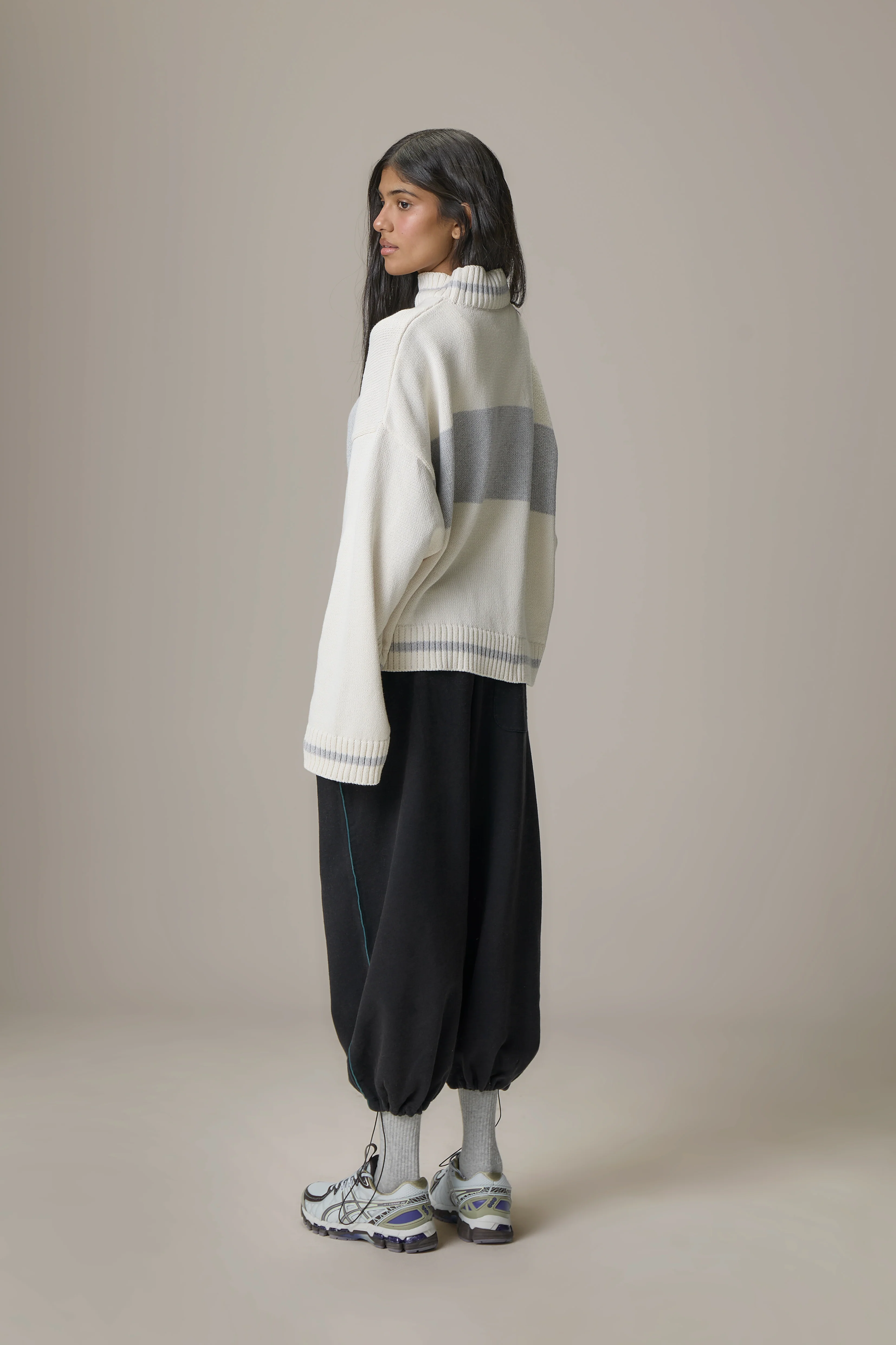 Bebe Roll Neck in Off White - Image 4