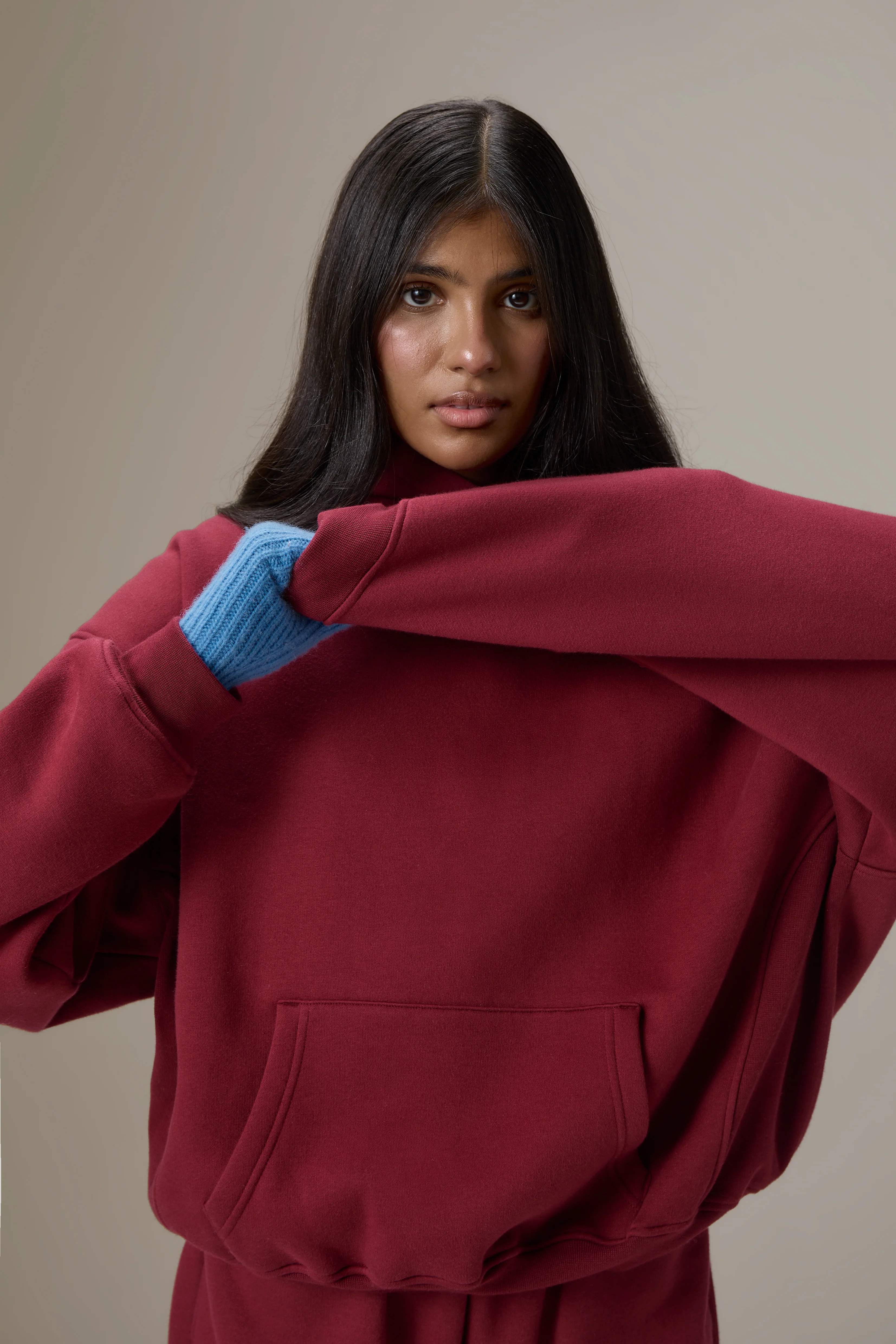 Seekers Classic Hoodie in Burgundy - Image 8