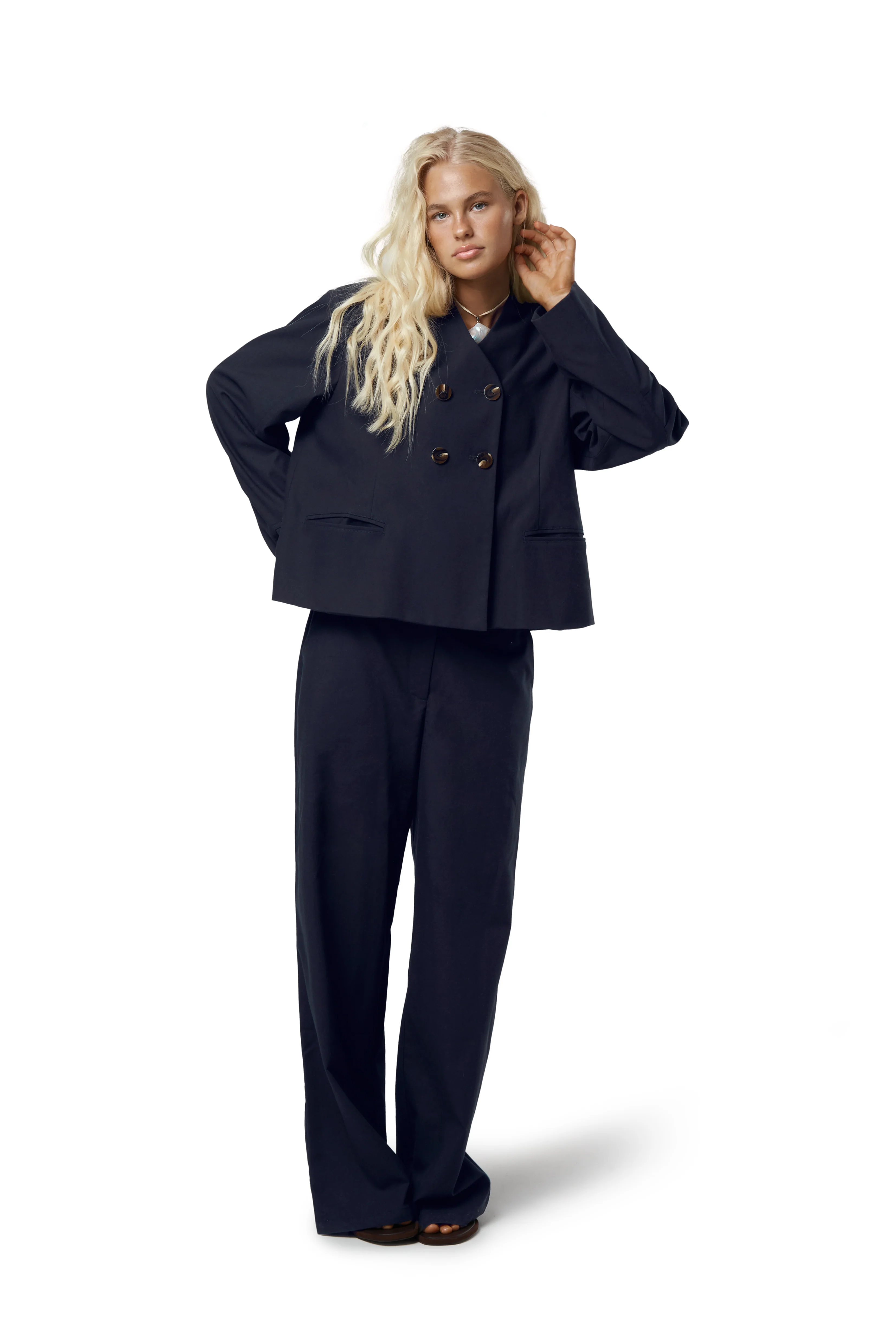 Emmie Straight Leg Linen Trouser in Navy - Image 4