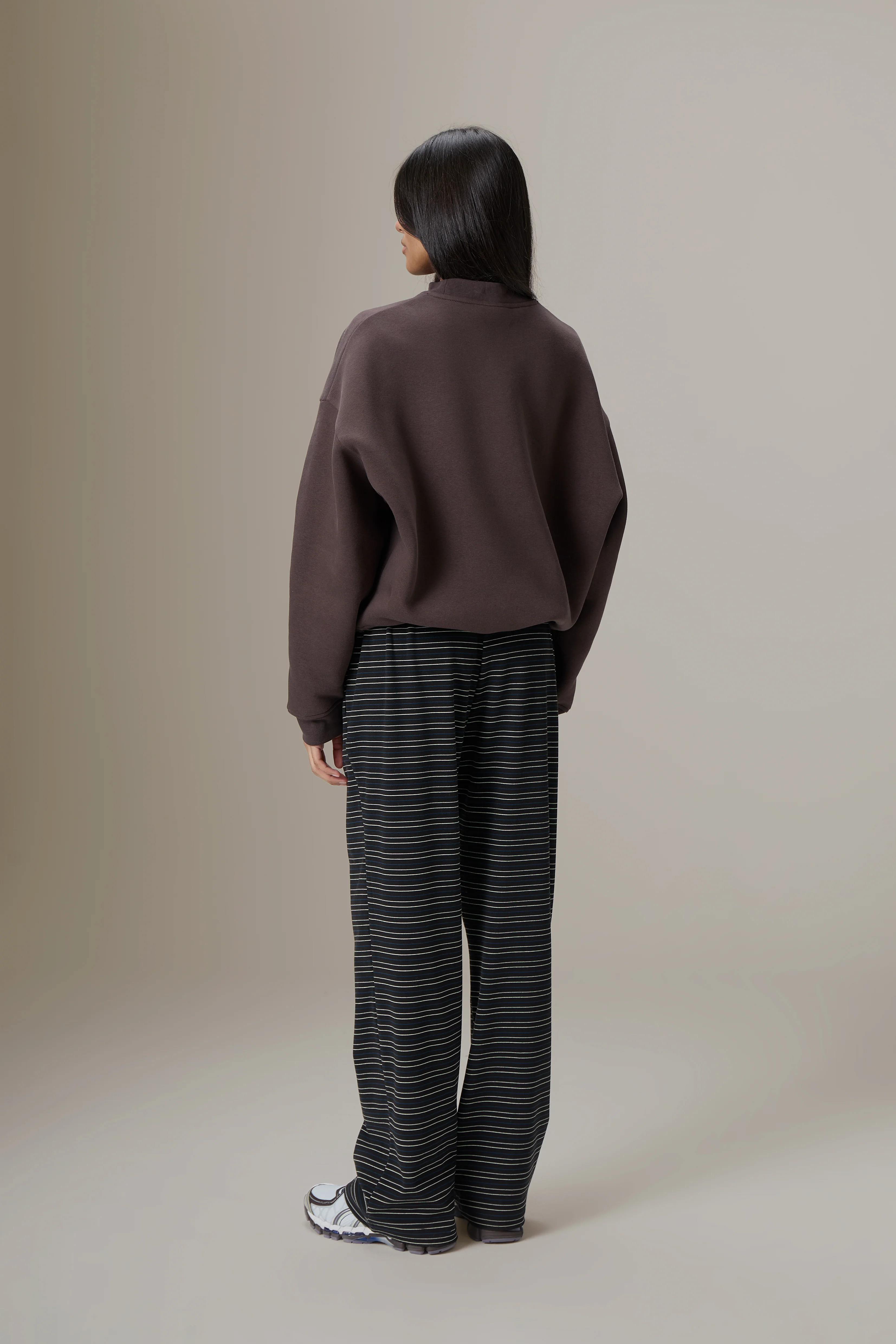 Seekers Classic Sweatshirt in Brown - Image 4