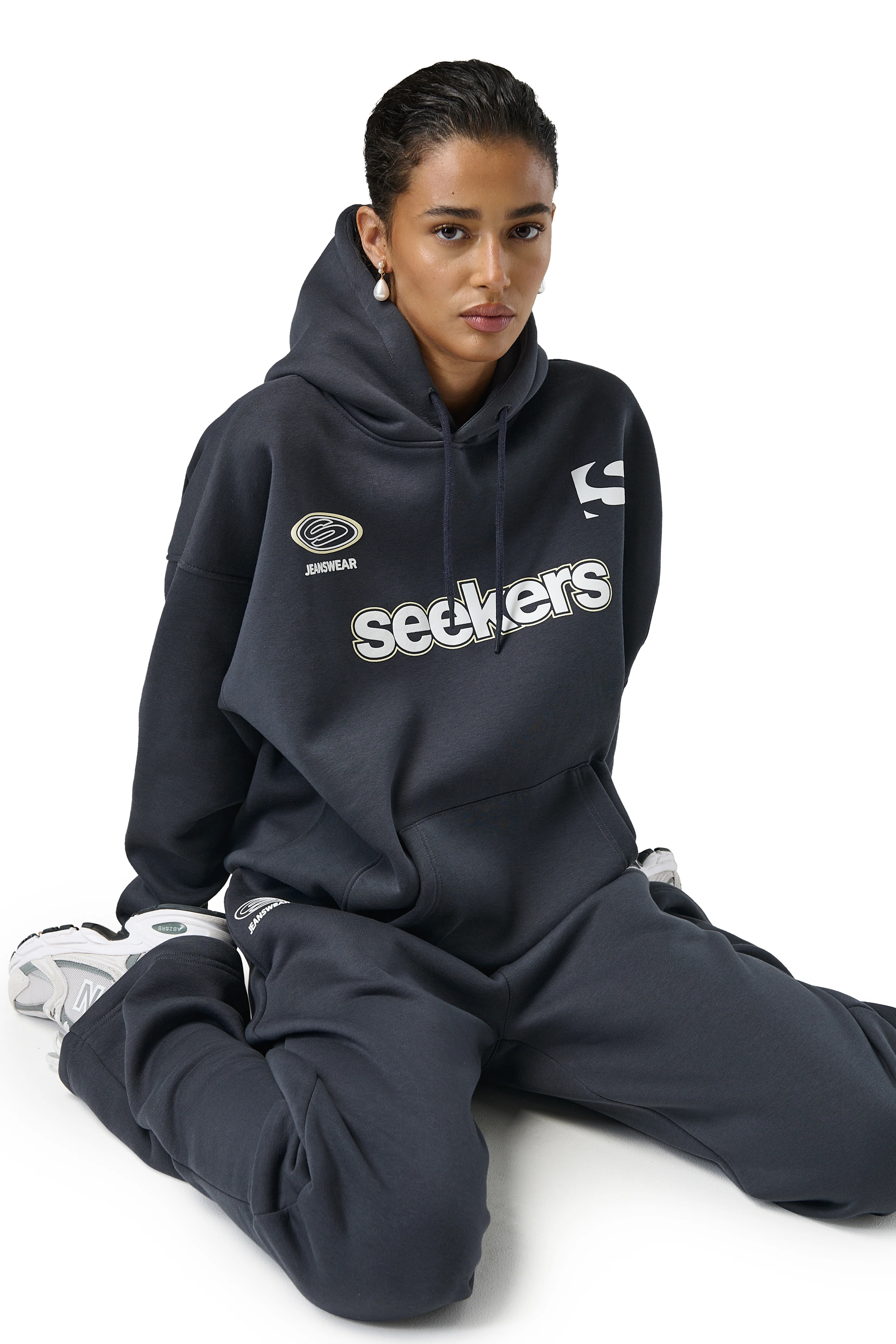 Seekers Motif Hoodie in Skipper - Image 6